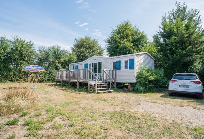 בית מלון כפרי Camping De Kernéjeune