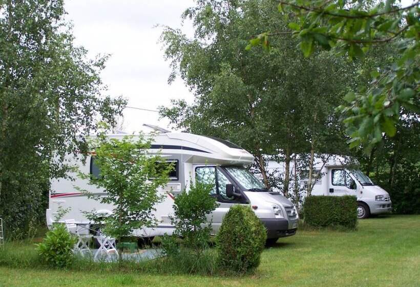 בית מלון כפרי Camping De Kernéjeune