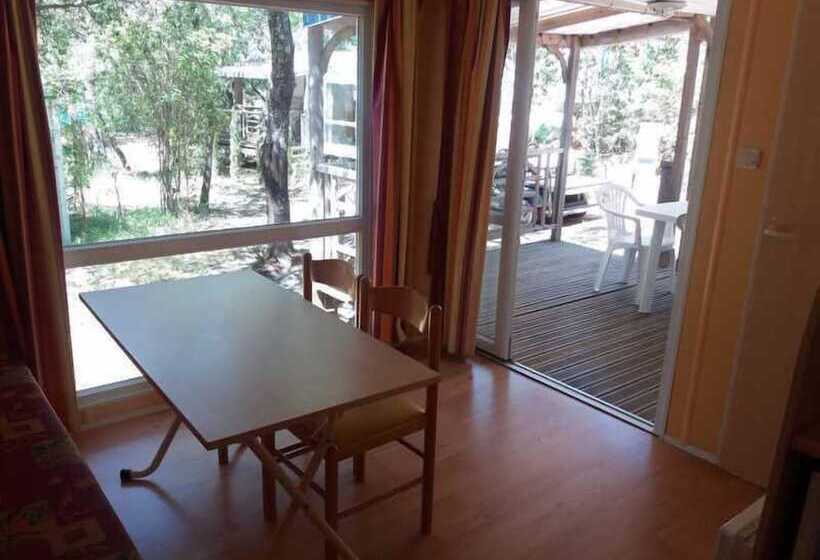 Отель Camping Les Bois De Mont Redon