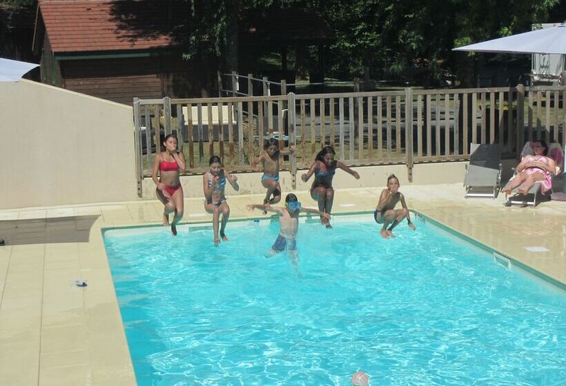 فندق Camping Les étoiles