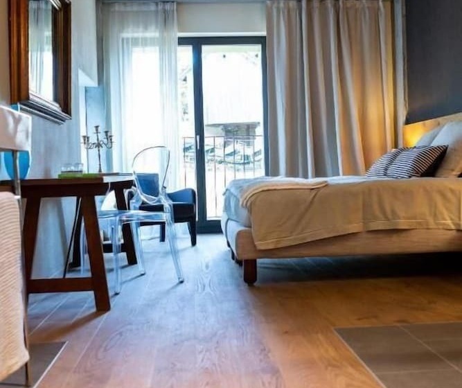 בית מלון כפרי De L'ours Preles