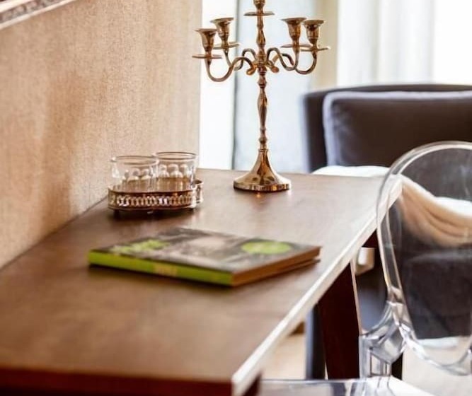 בית מלון כפרי De L'ours Preles