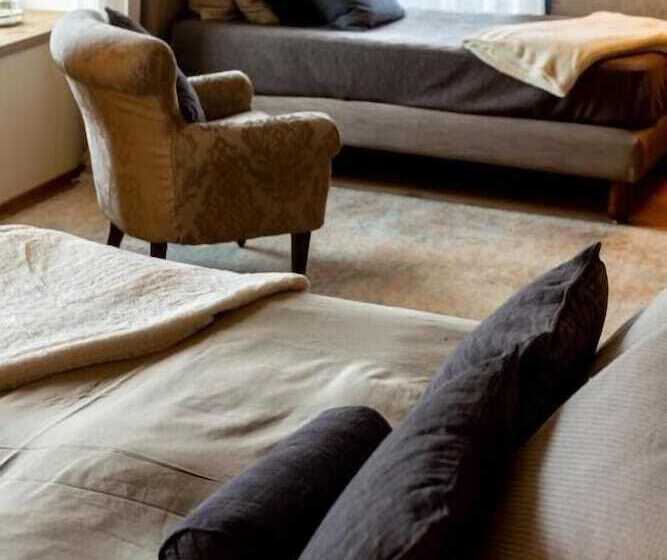 בית מלון כפרי De L'ours Preles