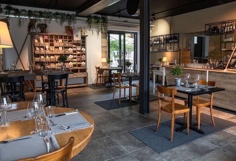 בית מלון כפרי De L'ours Preles