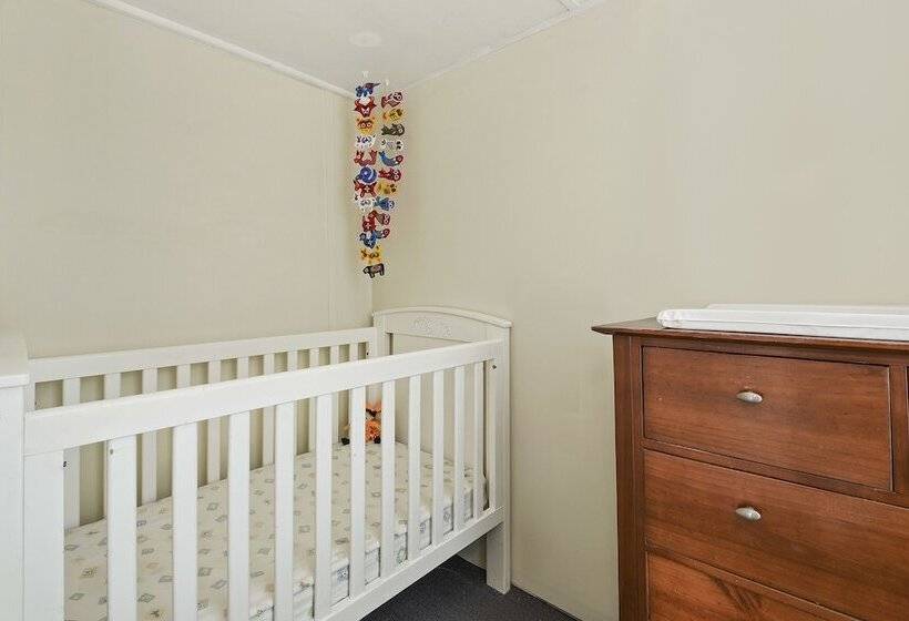 בית מלון כפרי Diamond Waters Caravan Park