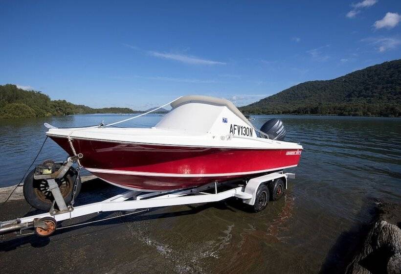 בית מלון כפרי Diamond Waters Caravan Park