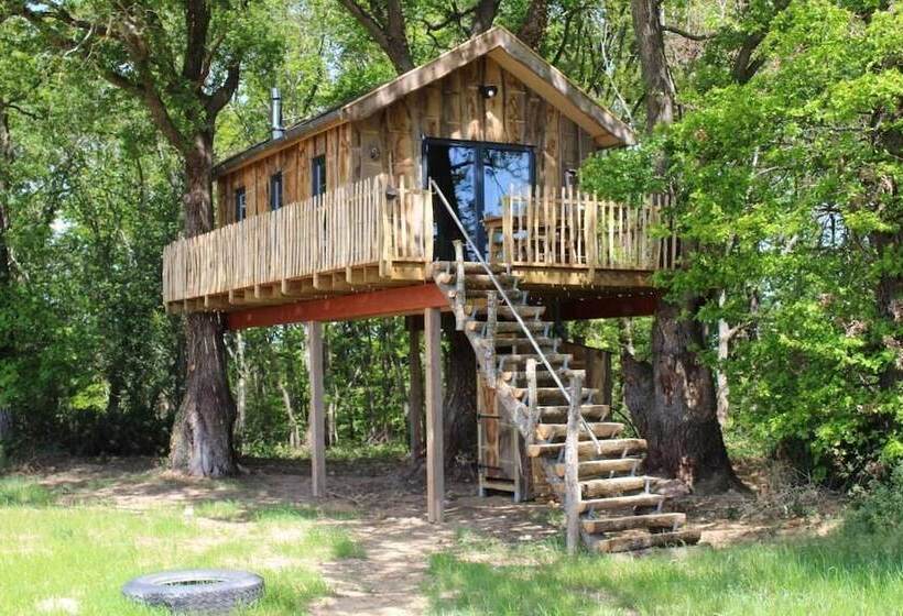 فندق Domaine Bonneblond   Cabanes Perchées