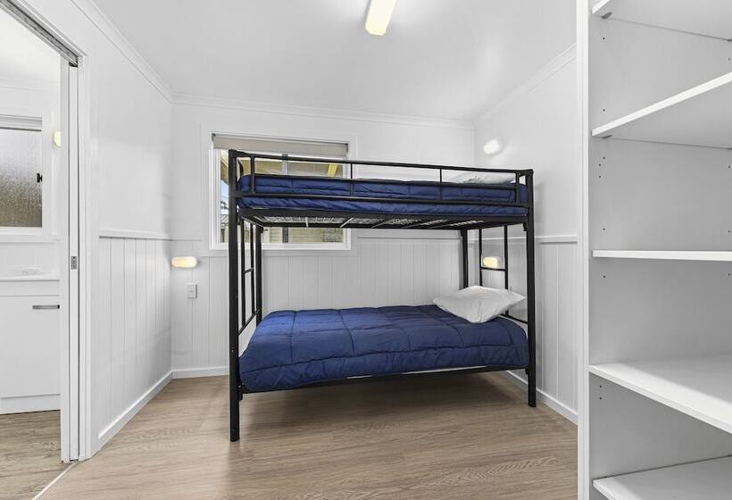 בית מלון כפרי Dunbogan Caravan Park