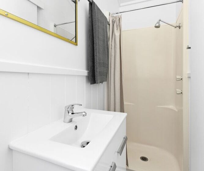 בית מלון כפרי Dunbogan Caravan Park