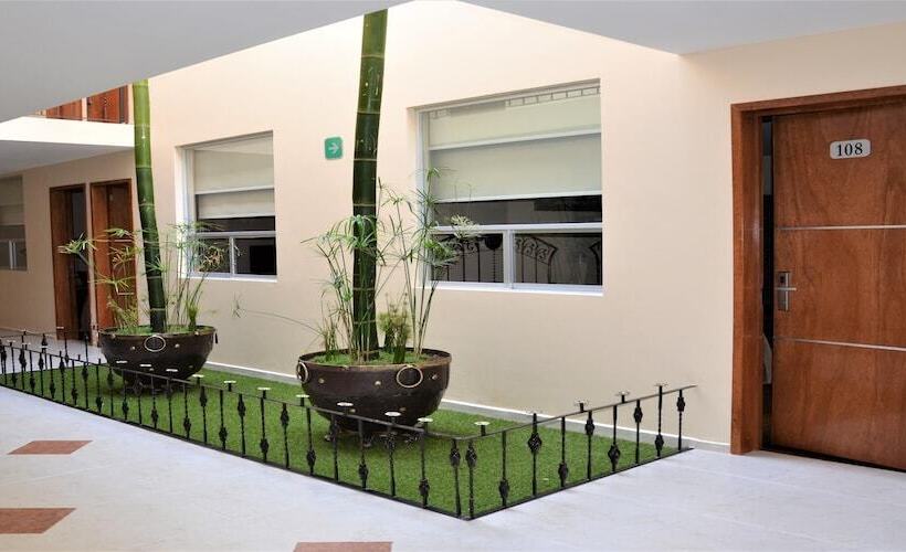 Отель Global Express Pachuca