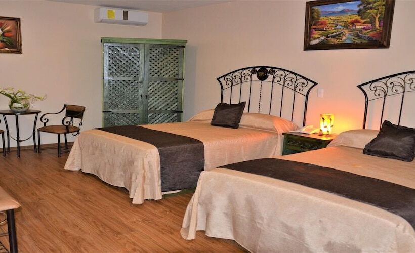 Отель Global Express Pachuca