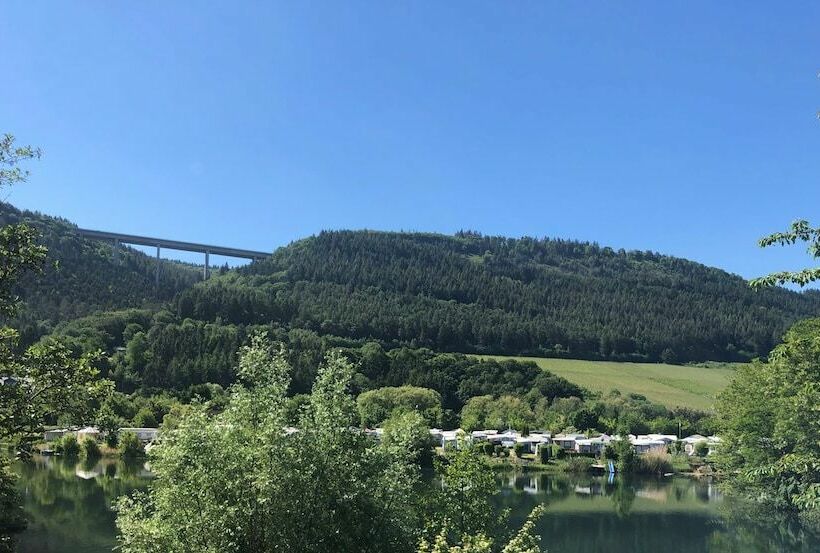 فندق Iglu Camp Triolago