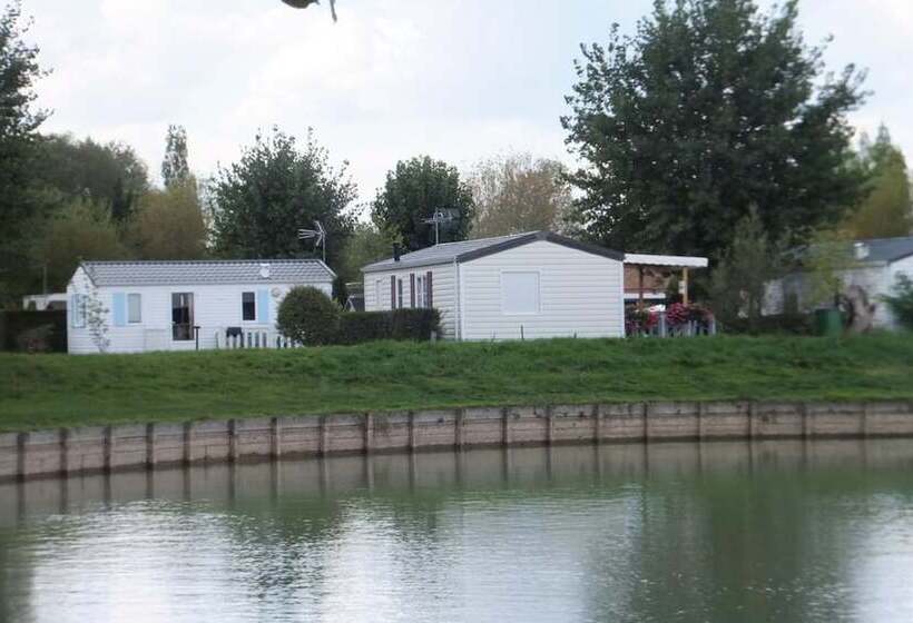 فندق Le Camp Des Roses