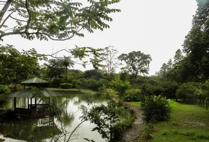 فندق Malekus Mountain Lodge