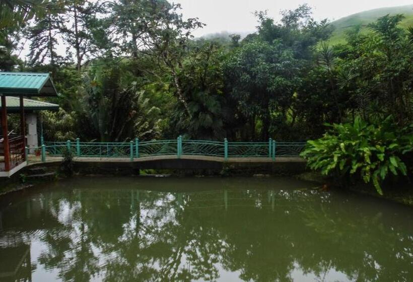 فندق Malekus Mountain Lodge