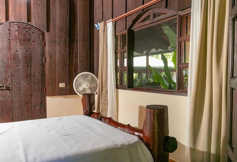 فندق Malekus Mountain Lodge