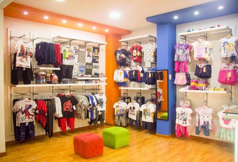 فندق Mall Santana Del Río