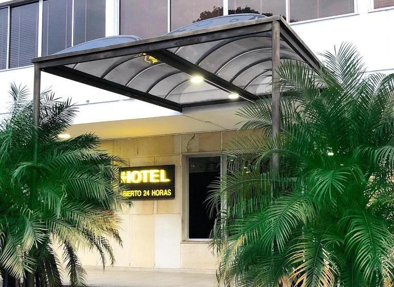 فندق Mall Santana Del Río