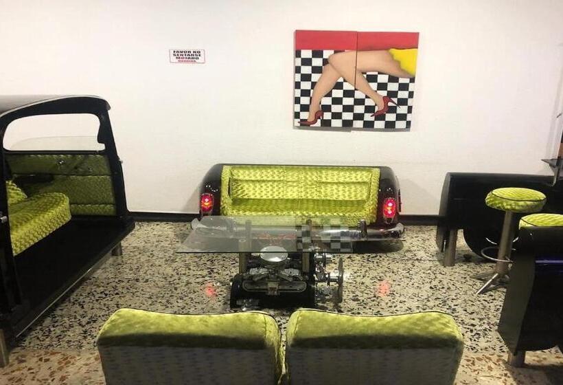 فندق Mall Santana Del Río