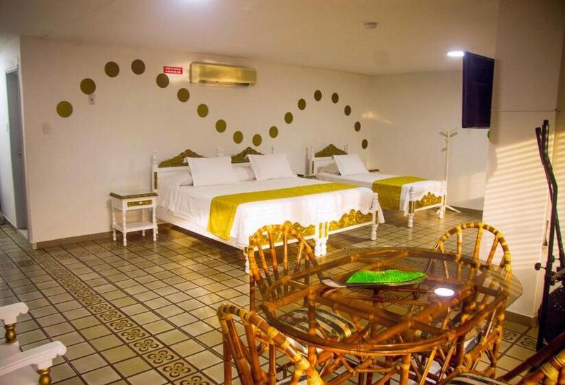 فندق Mall Santana Del Río