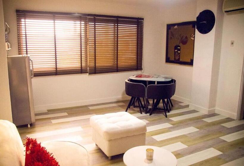 فندق Mall Santana Del Río