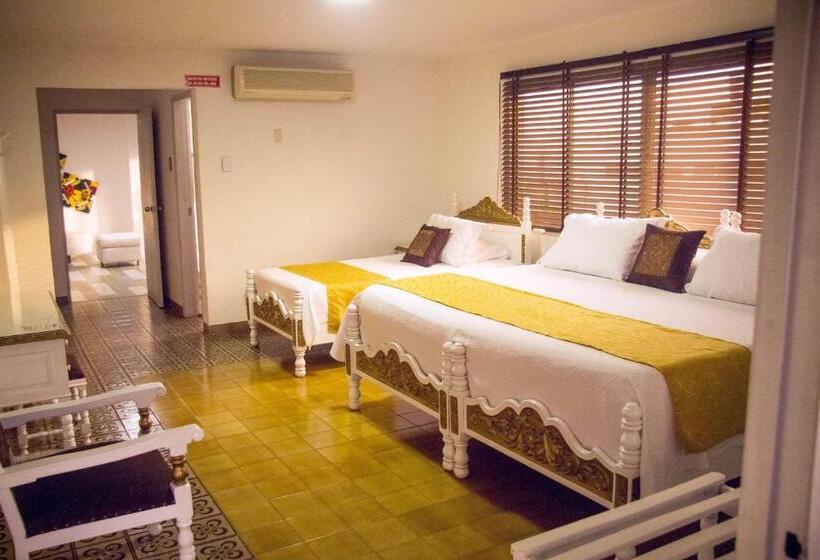 فندق Mall Santana Del Río