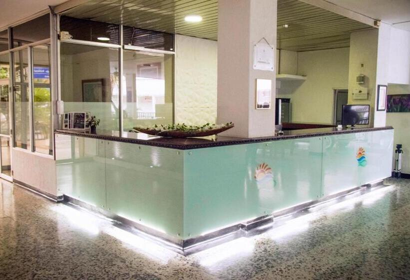 فندق Mall Santana Del Río