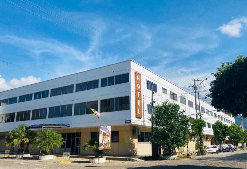 فندق Mall Santana Del Río