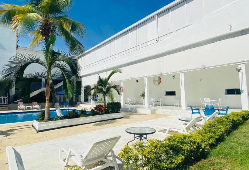 فندق Mall Santana Del Río