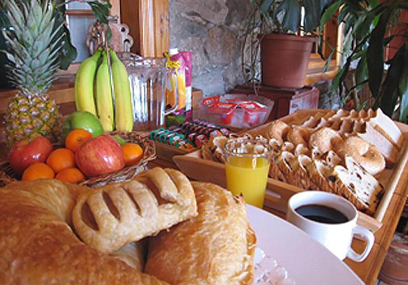 Отель Manoir Ramezay