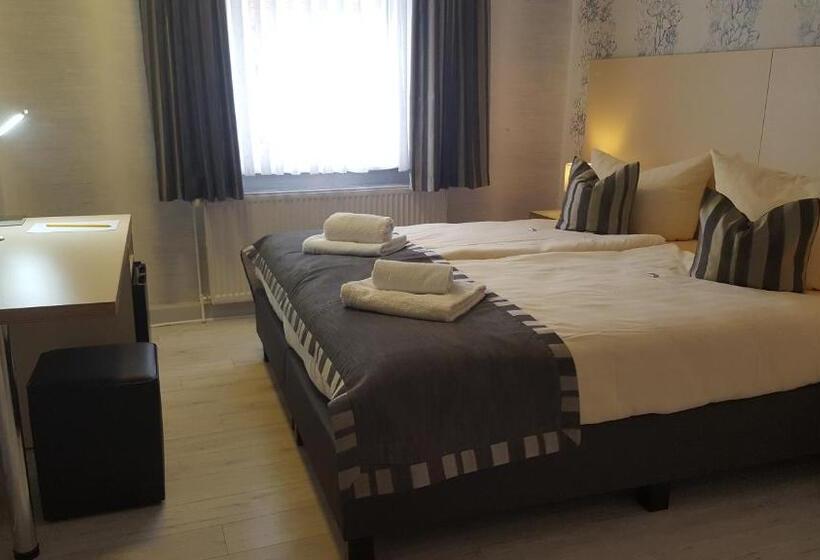 בית מלון כפרי Novel