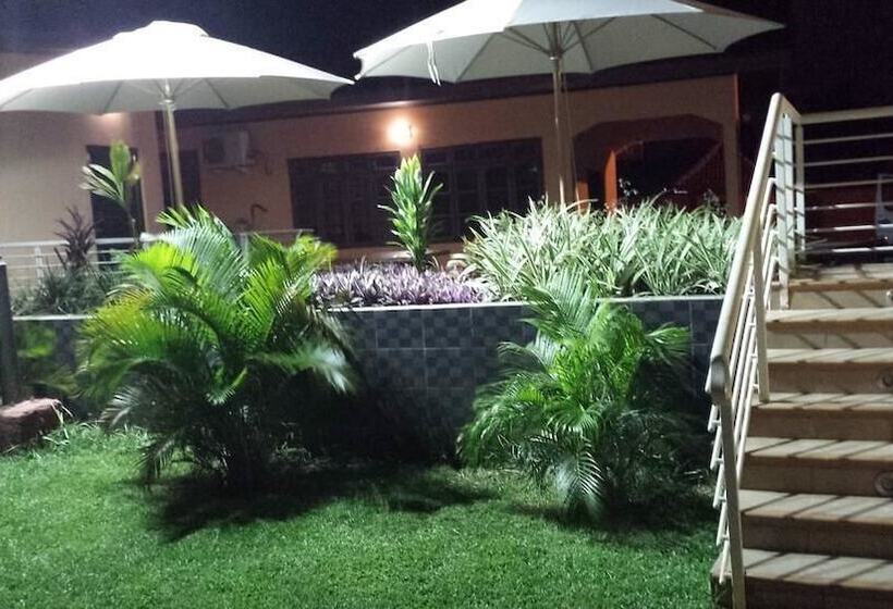 هتل Ponderosa Travel Lodge