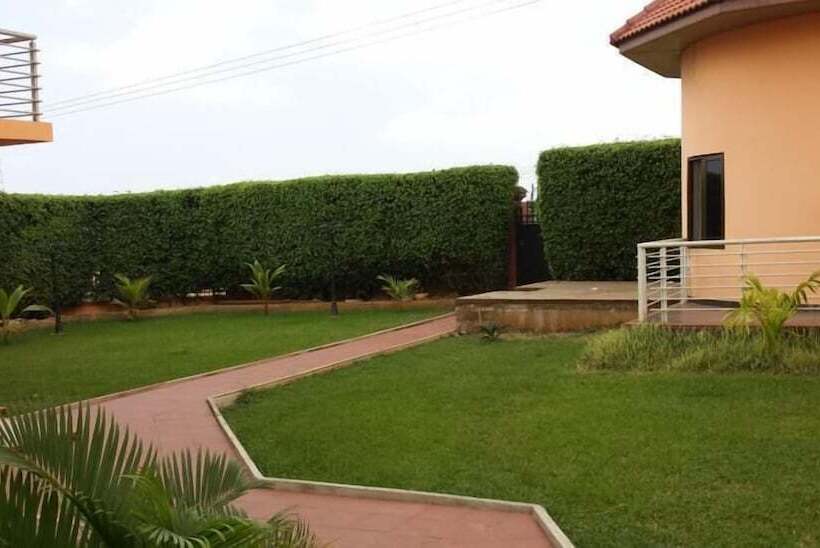 هتل Ponderosa Travel Lodge