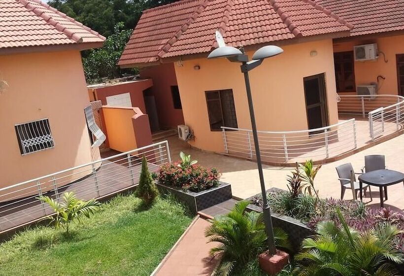 هتل Ponderosa Travel Lodge