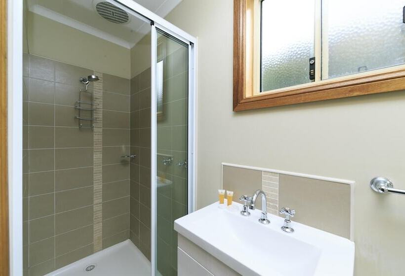 בית מלון כפרי Reflections Burrinjuck Waters   Holiday Park