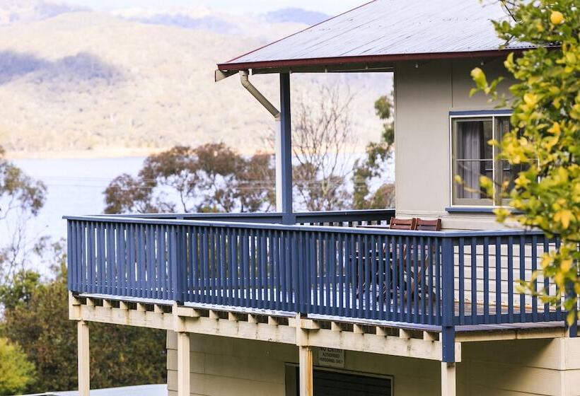 בית מלון כפרי Reflections Burrinjuck Waters   Holiday Park