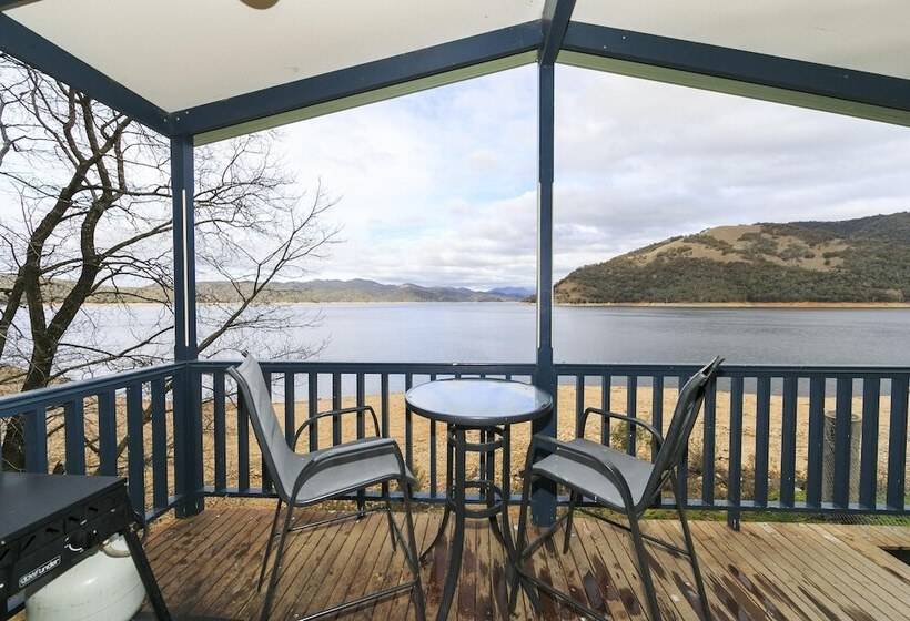 בית מלון כפרי Reflections Burrinjuck Waters   Holiday Park