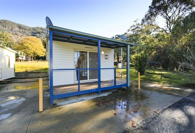 בית מלון כפרי Reflections Burrinjuck Waters   Holiday Park