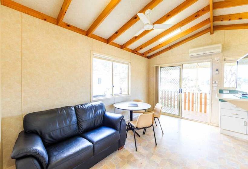 فندق Reflections Grabine Lakeside   Holiday Park