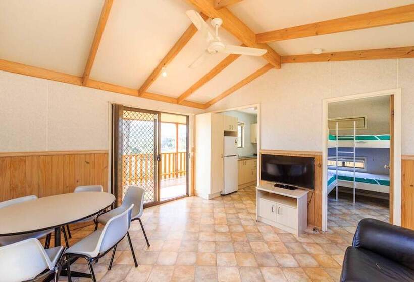 فندق Reflections Grabine Lakeside   Holiday Park