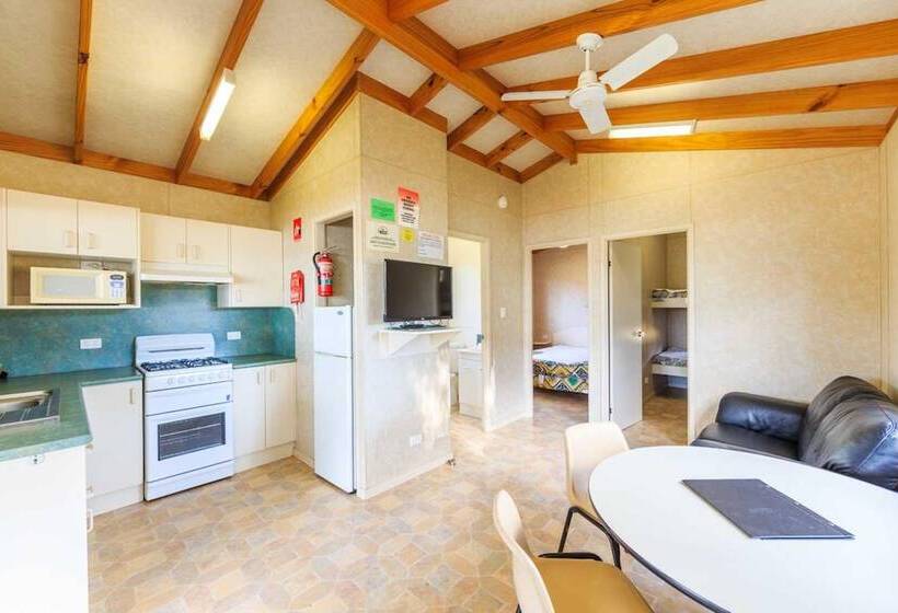 فندق Reflections Grabine Lakeside   Holiday Park