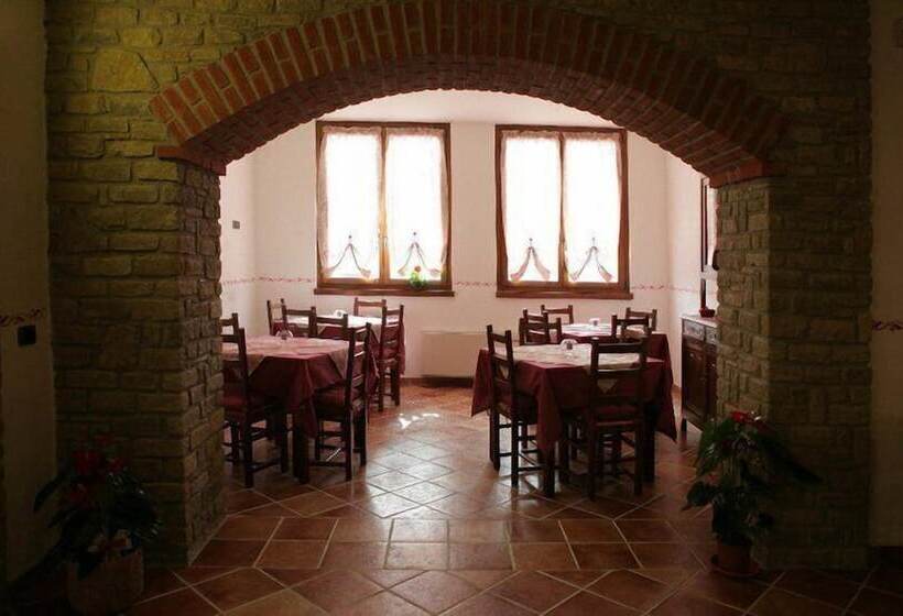 בית מלון כפרי Agriturismo Adorno