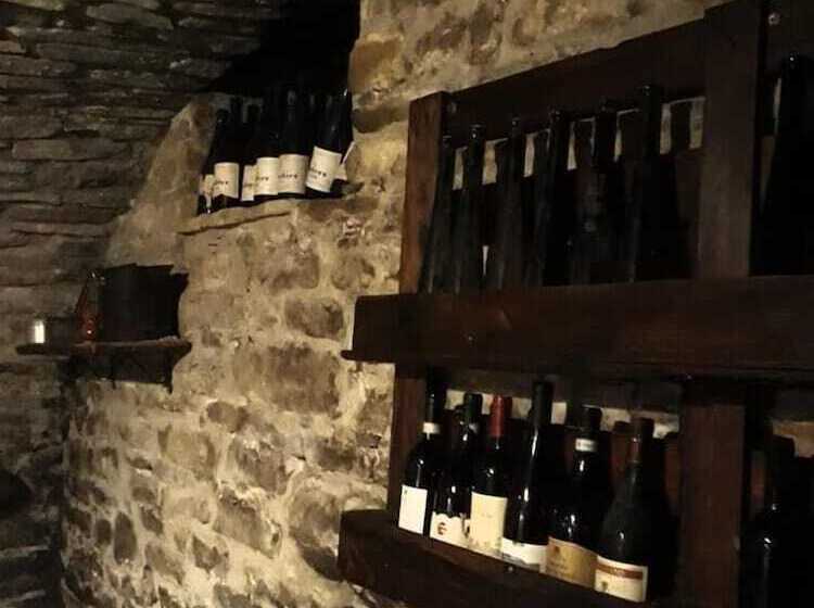 בית מלון כפרי Agriturismo Adorno