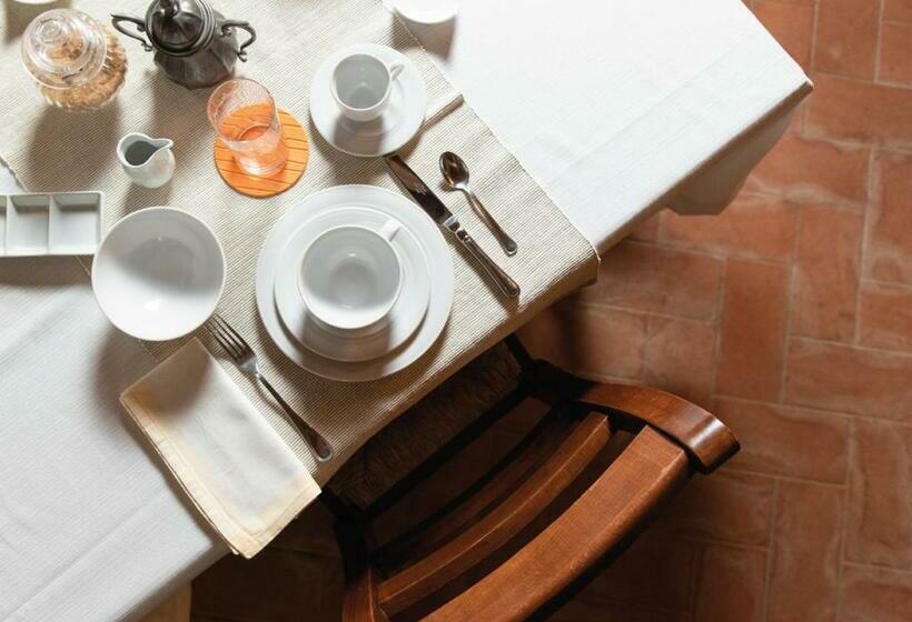 فندق ريفى Il Sorgituro   Agriturismo