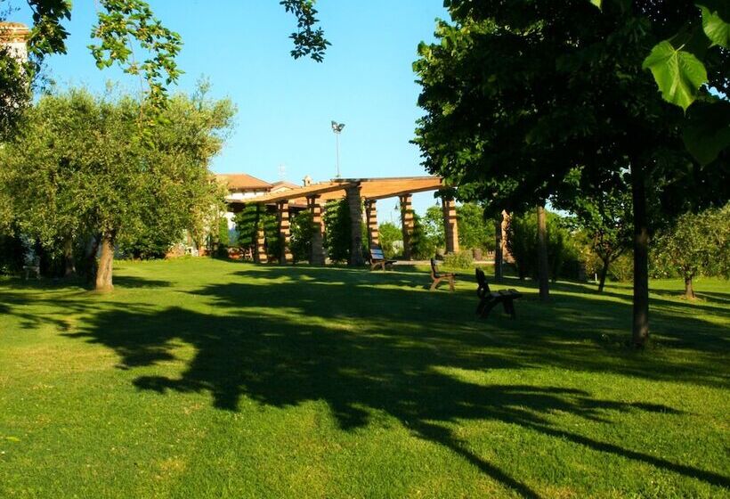 Сельский отель Agriturismo Villa Fiore