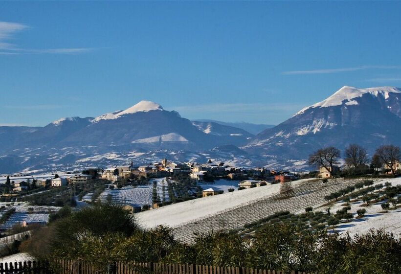 فندق ريفى Agriturismo Villa Fiore