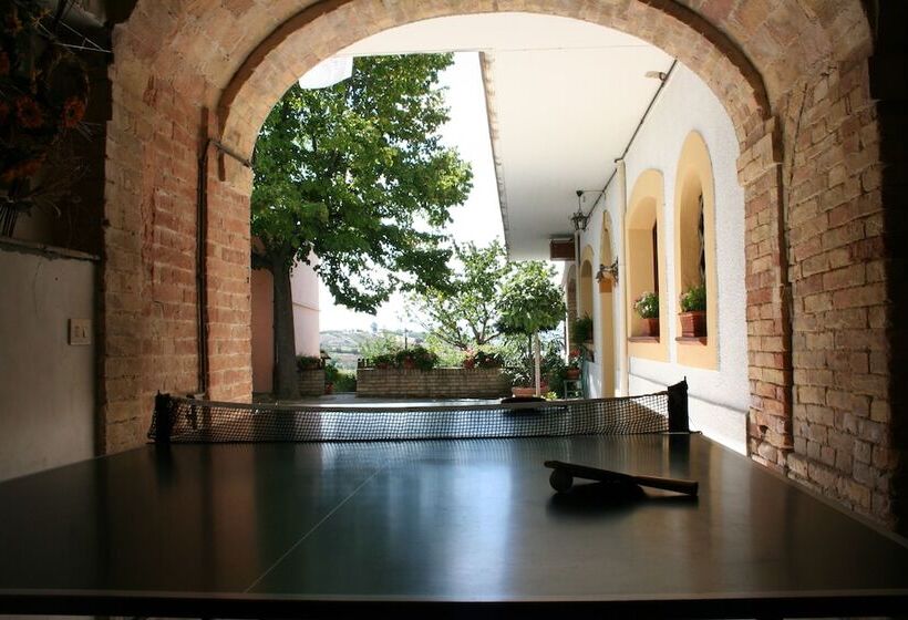 فندق ريفى Agriturismo Villa Fiore