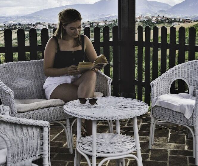 فندق ريفى Agriturismo Villa Fiore