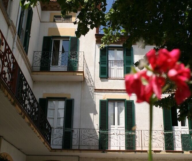 فندق ريفى Agriturismo Villa Fiore