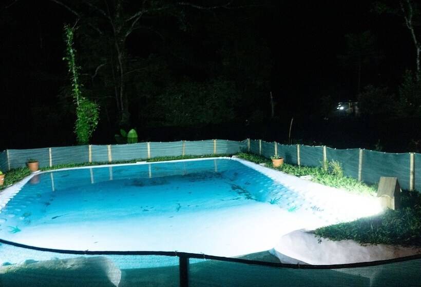 فندق ريفى Oski Lodge